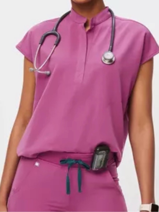 Figs Tops - NWT FIGS Rafaela Oversized Scrub Top XXS Bright Fuchsia